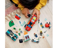 LEGO City 60319 Akcja strażacka i policyjny pościg - 1032210 - zdjęcie 4